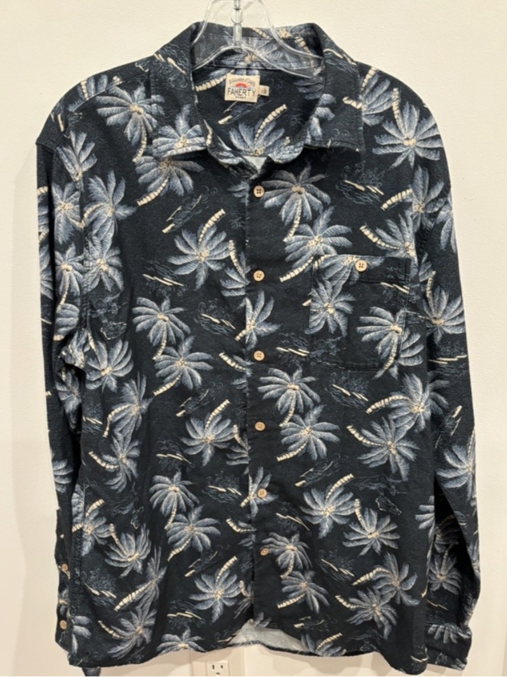 Faherty The Chamois Shirt Palm Tree Motif  Blue White Mens L Button Front Cotton